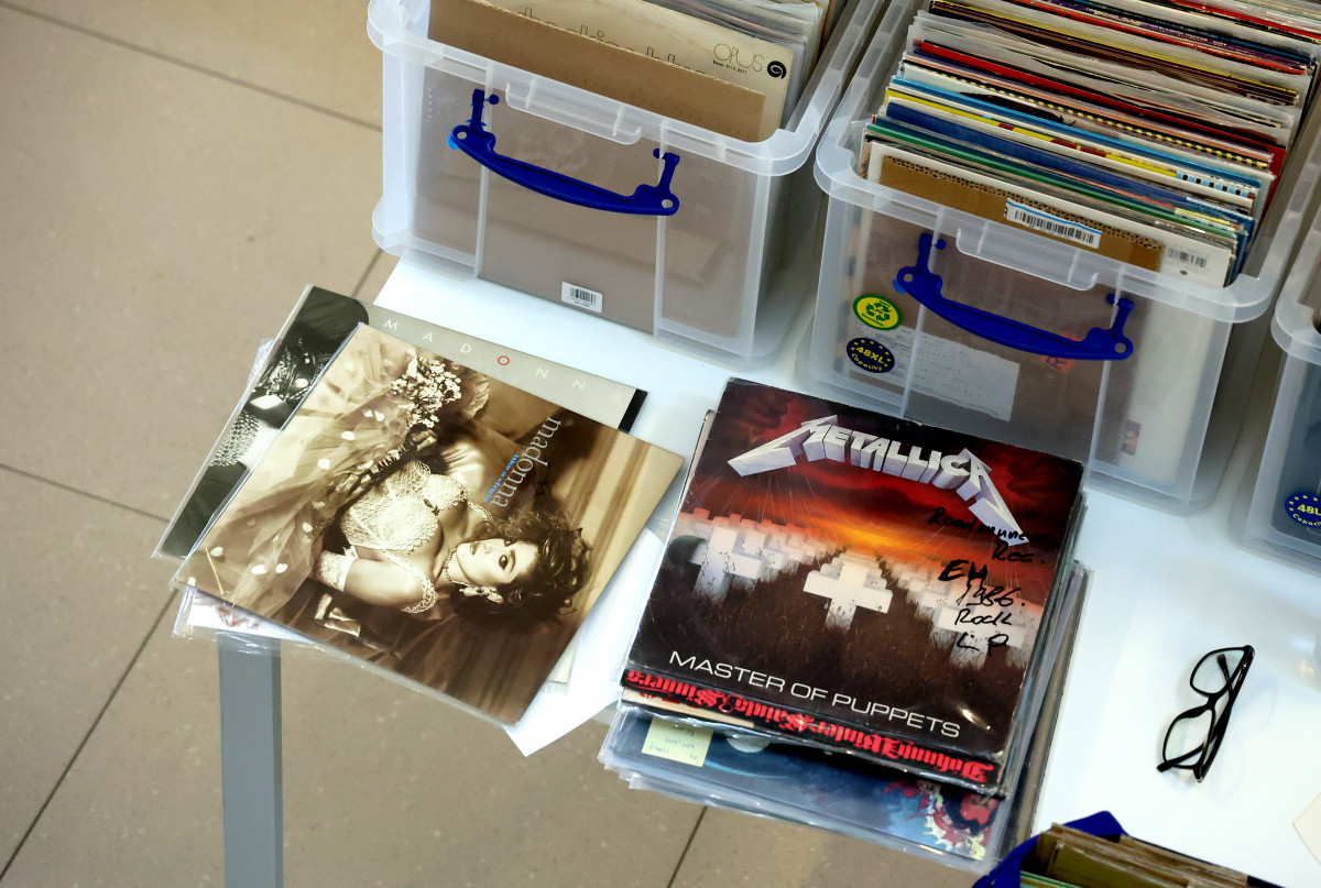 Szeged, Lemezbörze, lemez, Agóra